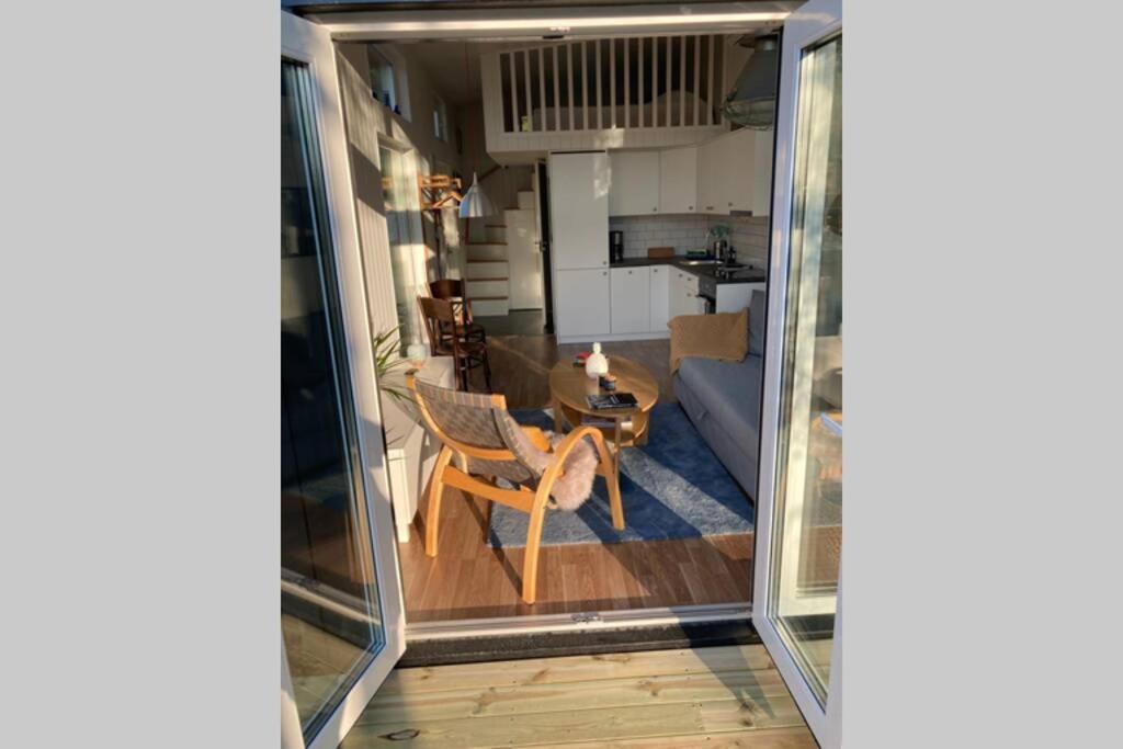 Cabin In The Woods, Close To Lake Maelaren Εσκιλστούνα Εξωτερικό φωτογραφία